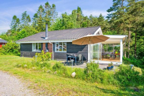 Cozy House Near Lyngsbæk Beach With Lake View